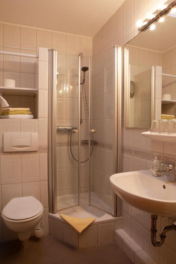 Hotel Am Elisabethufer Jever Luaran gambar