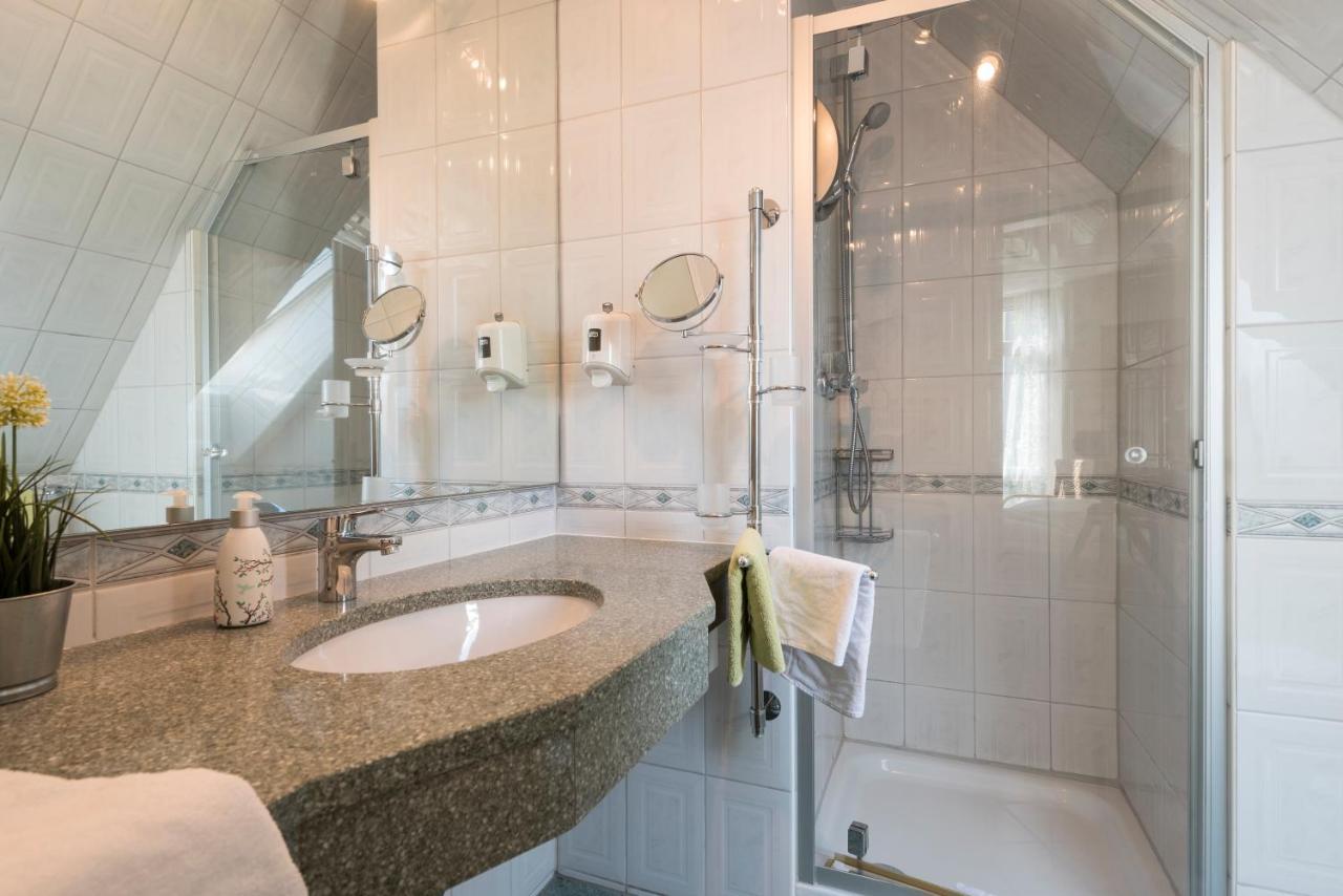 Hotel Am Elisabethufer Jever Luaran gambar