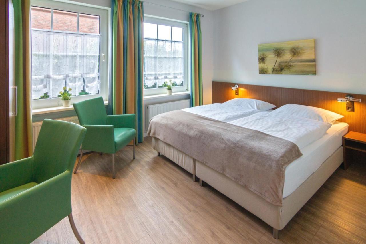 Hotel Am Elisabethufer Jever Luaran gambar